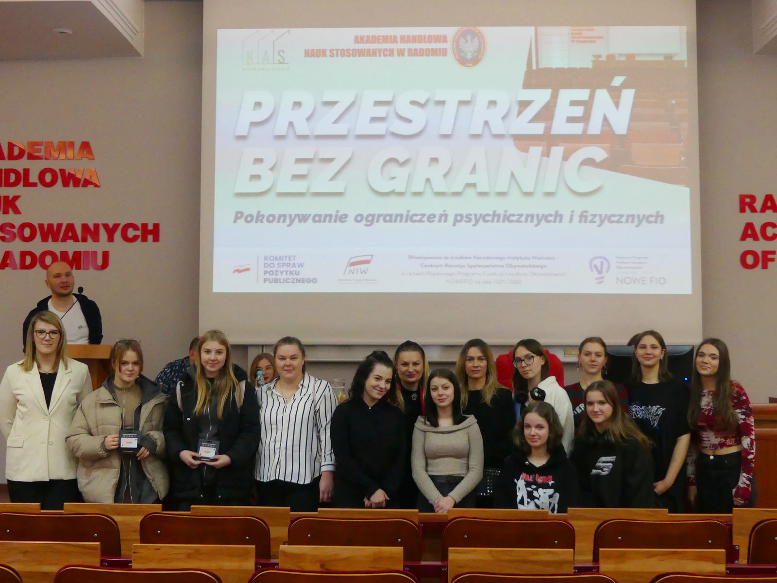 Stowarzyszenie KAS Kombinat Aktywności Społecznej - Konferencja Przestrzeń bez granic