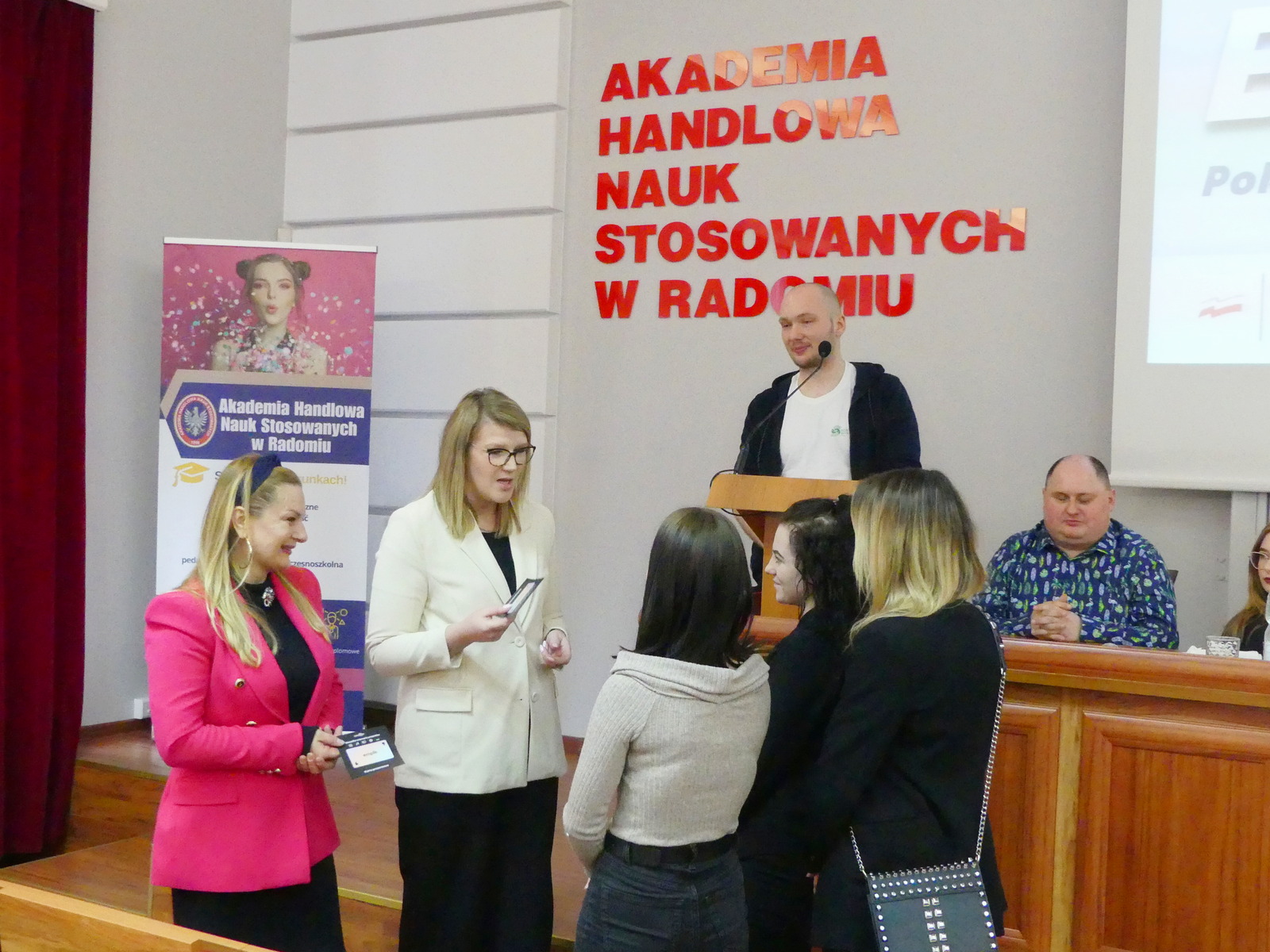 Stowarzyszenie KAS Kombinat Aktywności Społecznej - Konferencja Przestrzeń bez granic