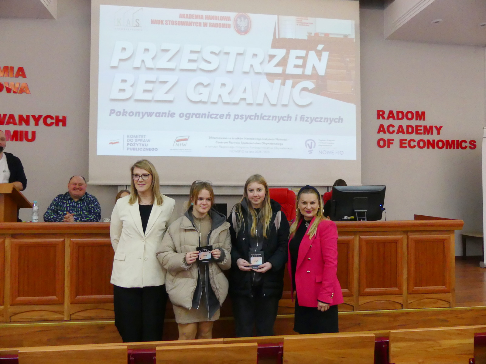 Stowarzyszenie KAS Kombinat Aktywności Społecznej - Konferencja Przestrzeń bez granic